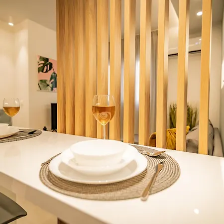 Urban Luxury Suites Thessaloniki Exterior photo