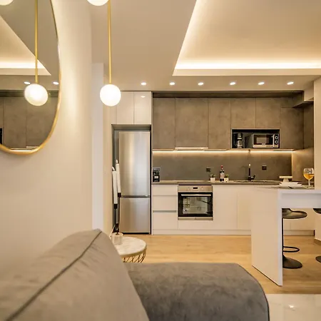 Urban Luxury Suites Thessaloniki Exterior photo
