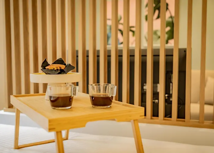 Urban Luxury Suites